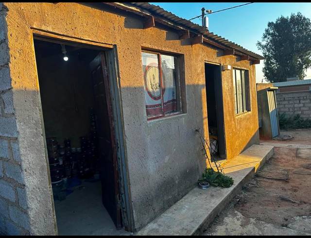 2 BEDROOM HOUSE FOR SALE IN MAMELODI EAST